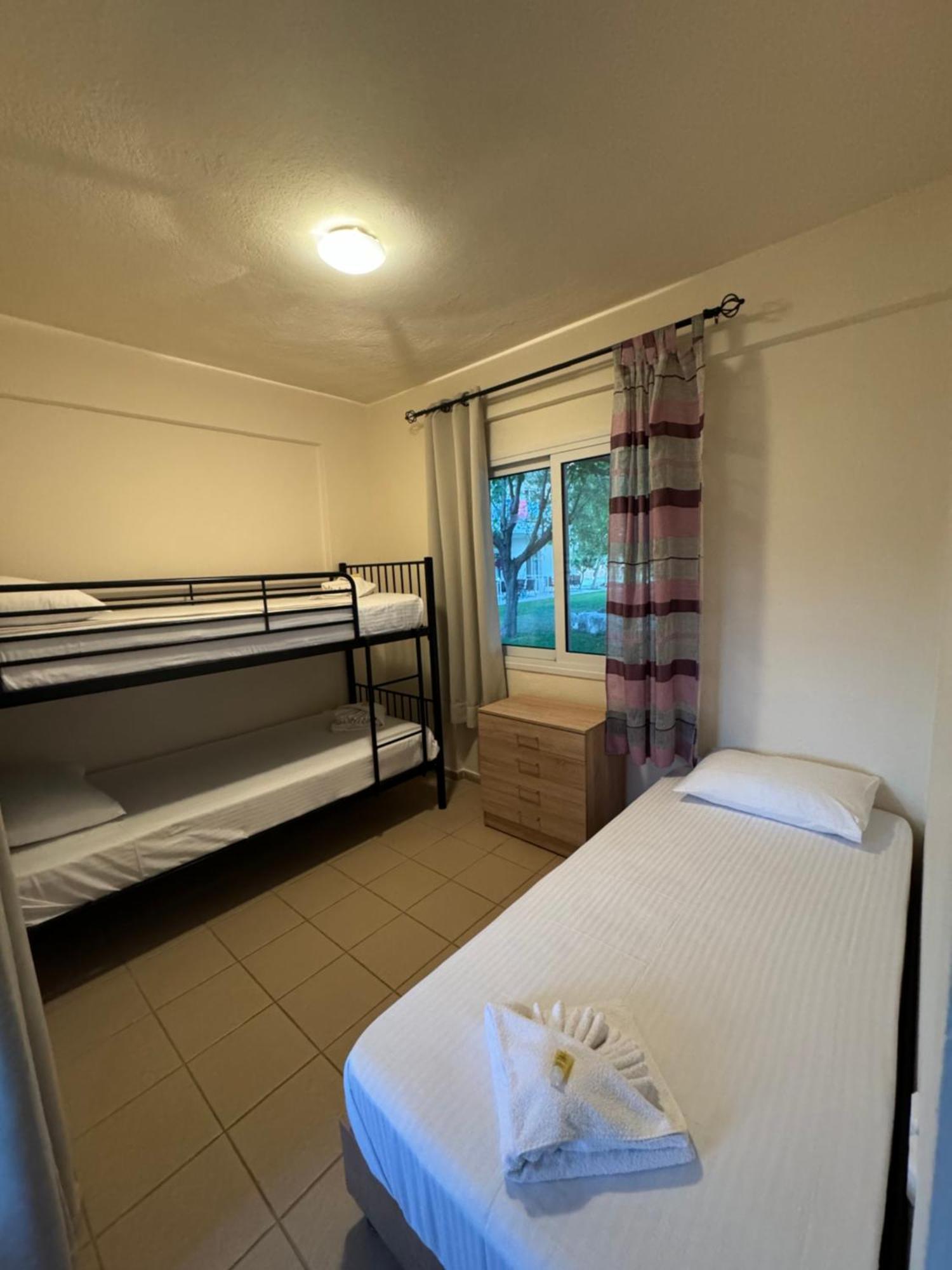 Dafnes Rooms Fourka Exterior photo