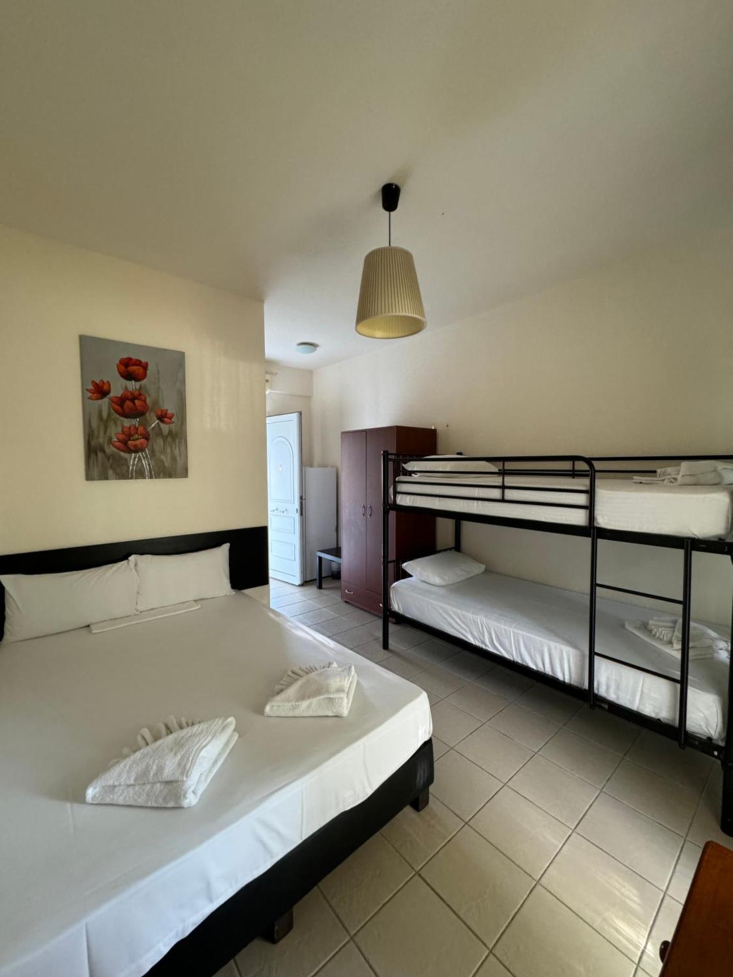 Dafnes Rooms Fourka Exterior photo