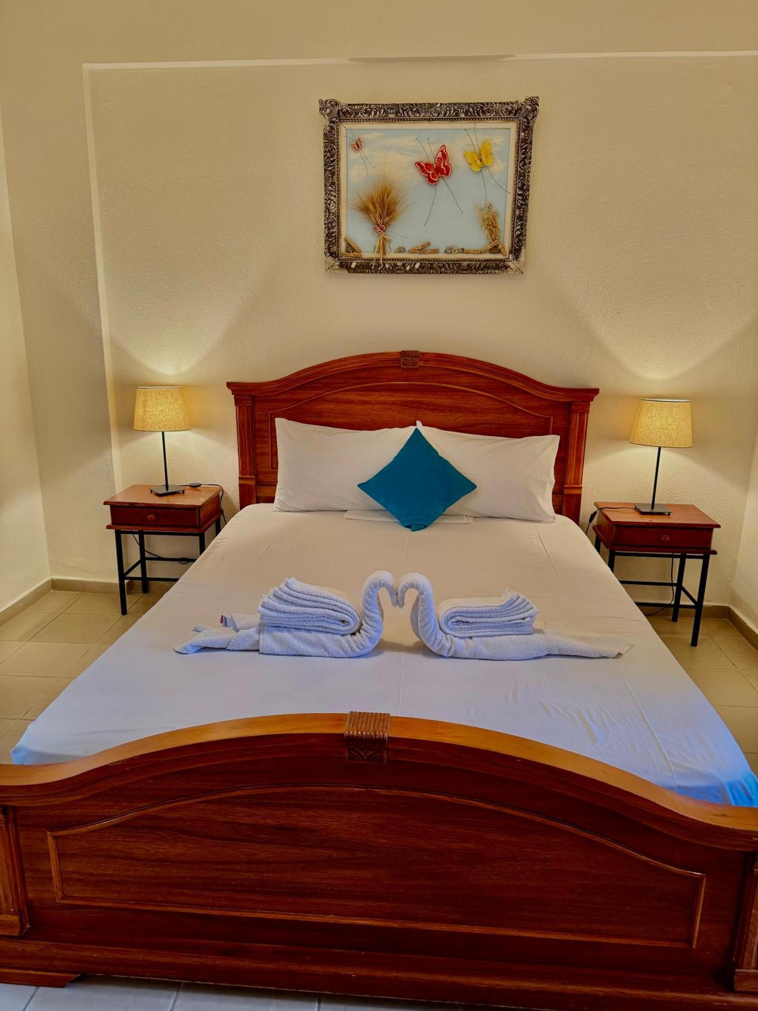 Dafnes Rooms Fourka Exterior photo